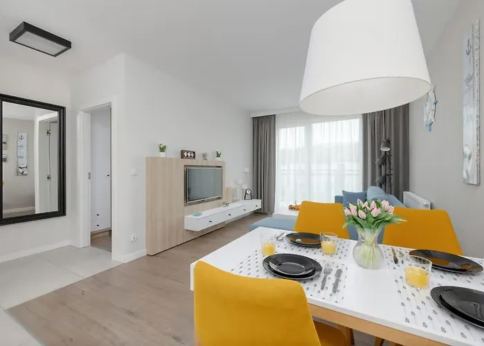 Bel Mare B321 Premium In With Balcony By Renters Apartment *